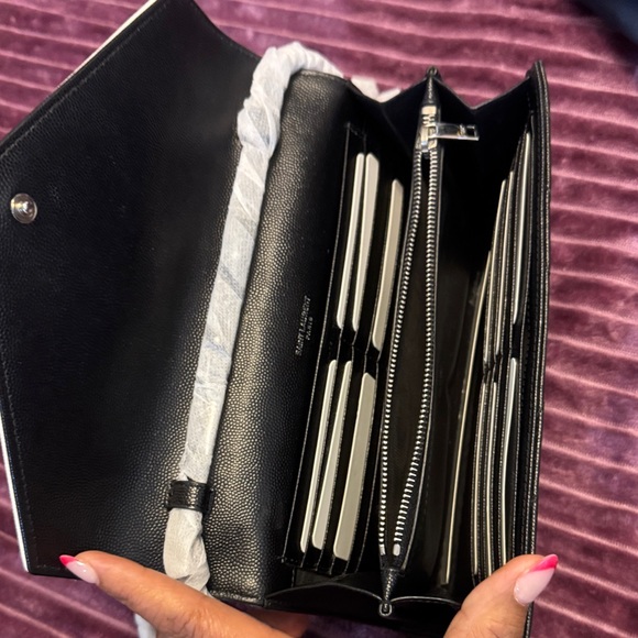 Yves Saint Laurent Black and White Chevron Clutch - Picture 5 of 8